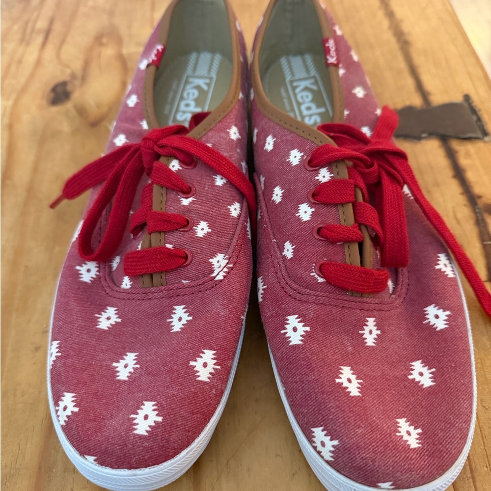 Keds Red Canvas Low-Top Sneakers with White Aztec Print